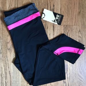 Black and a pink Workout Leggings